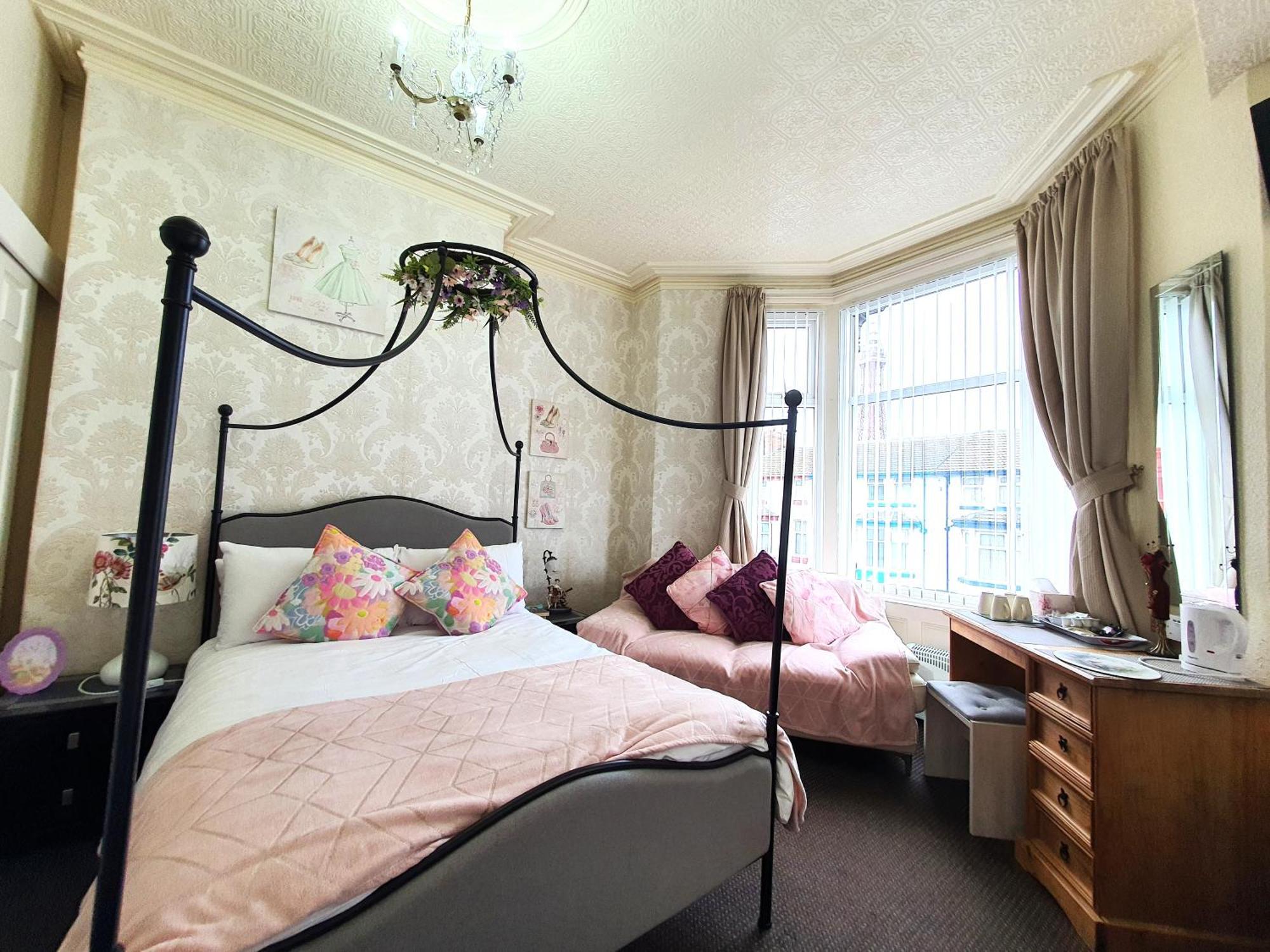 Windsor House Hotel Blackpool Bagian luar foto